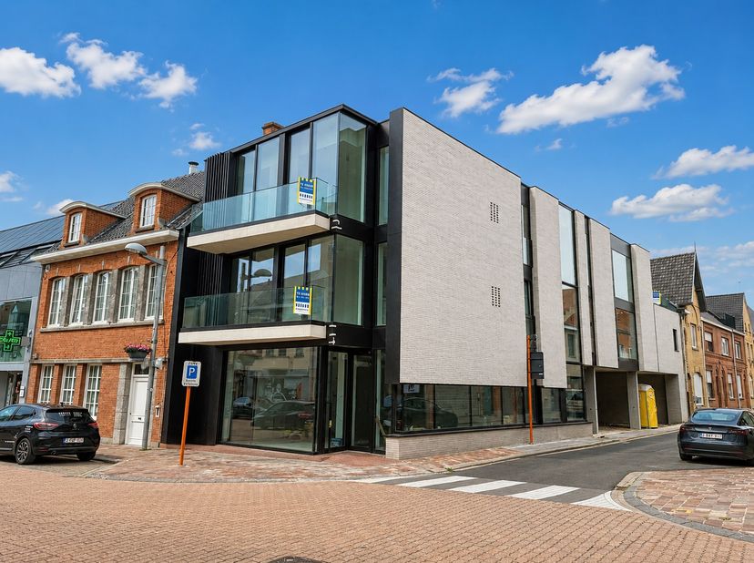 Bent u op zoek naar een centraal gelegen appartement in Tielt waar u comfortabel en zorgeloos kunt huren? Dan is dit nieuwbouwproject precies wat u zo