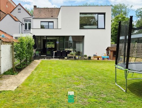                                         Maison à vendre à Assebroek, € 550.000
