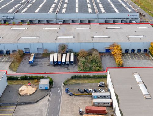                                        Bâtiment d’entreprise à louer à Desteldonk, € 28.800
