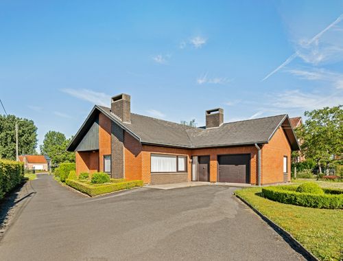                                         Woning te koop in Gullegem, € 375.000
