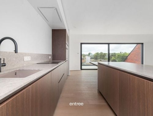                                         Penthouse te koop in Destelbergen, € 585.000

