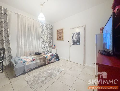                                         Bureaux à vendre à Bruxelles, € 199.000
