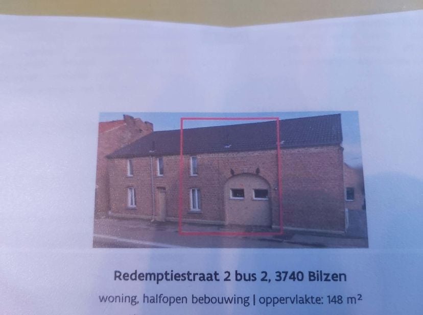 Instapklare en energiezuinige woning Bilzen (Mopertingen). Op een paar km van Bilzen centrum, dichtbij Lanaken en Maastricht is ook op korte afstand.<