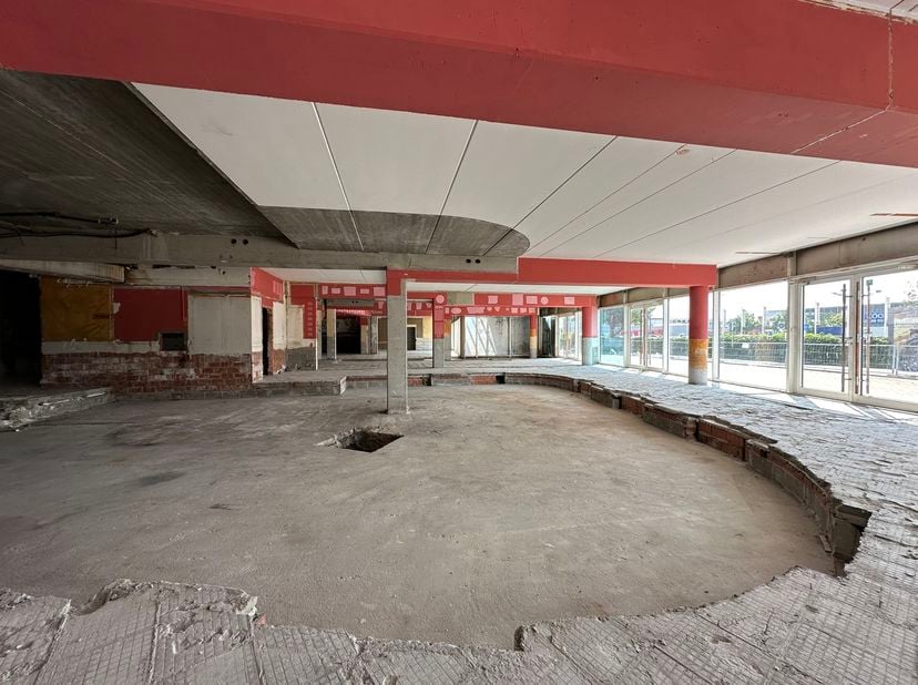 Handelspand van 900 m² te huur – Groenendaallaan 394, 2030 Antwerpen – vlak aan Kinepolis<br />
Gelegen aan de iconische Kinepolis-site aan de Groenen