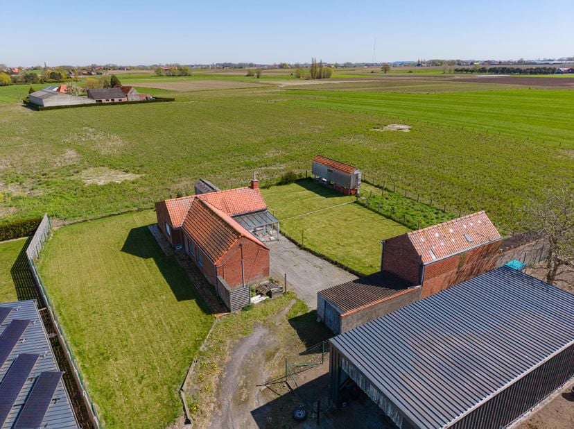 Huis te koop in Moerplasstraat 3,
                    8810 Lichtervelde