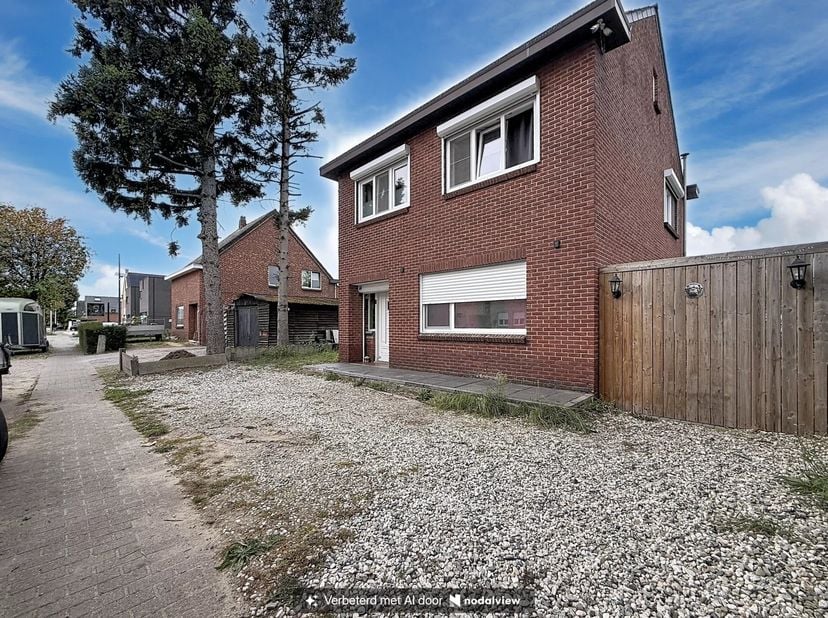 Maison à louer à Enneven 135,
                    3920 Lommel