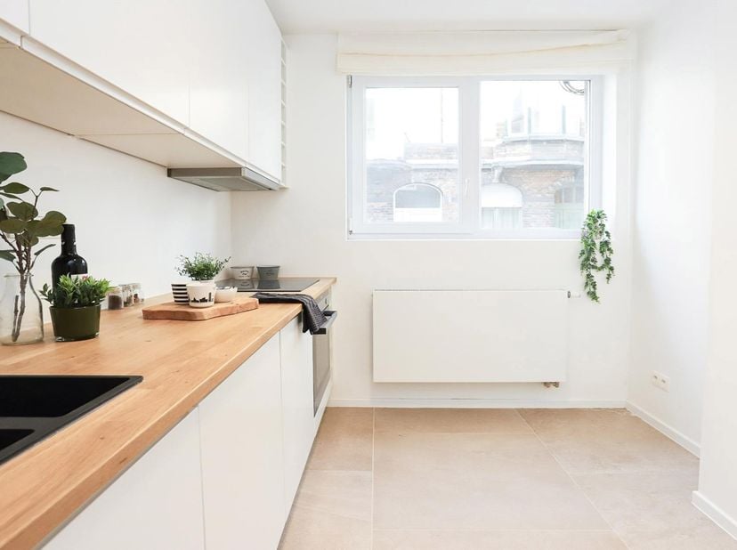 Vous pouvez demander une visite via notre site web : https://vicusvastgoed.be/nl/te-huur<br />
Rendez-vous sur la page du bien et cliquez sur « Demand