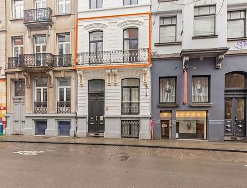                                         Appartement te koop in Elsene, € 375.000
