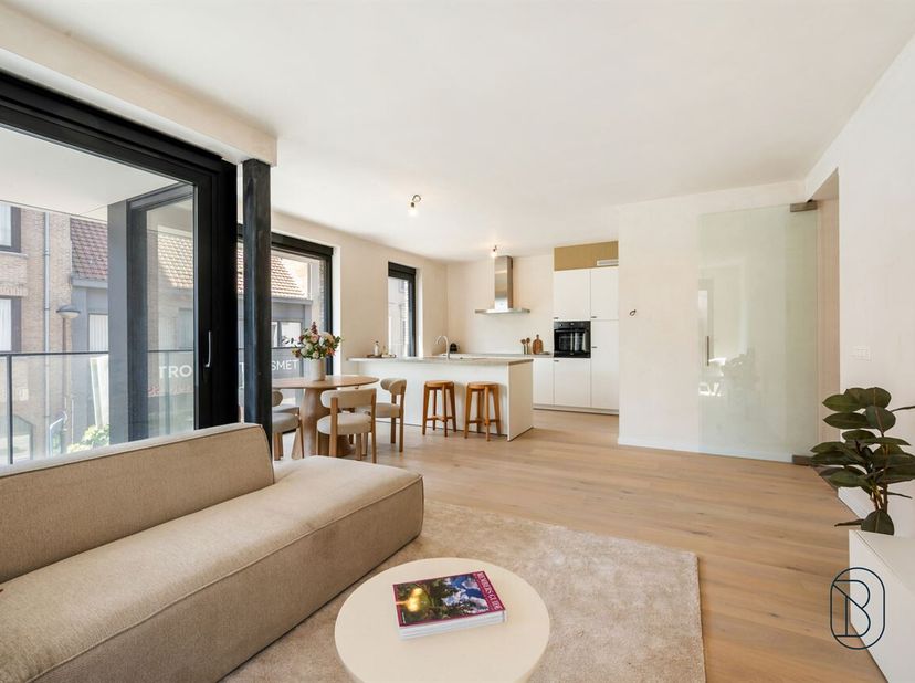 Bien professionnel à vendre
                    à 8790 Waregem