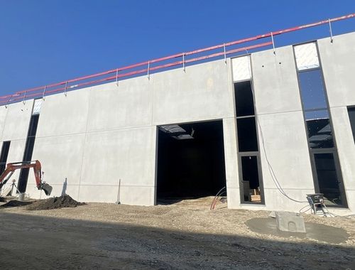                                         Bedrijfsgebouw te huur in Deinze, € 1.795
