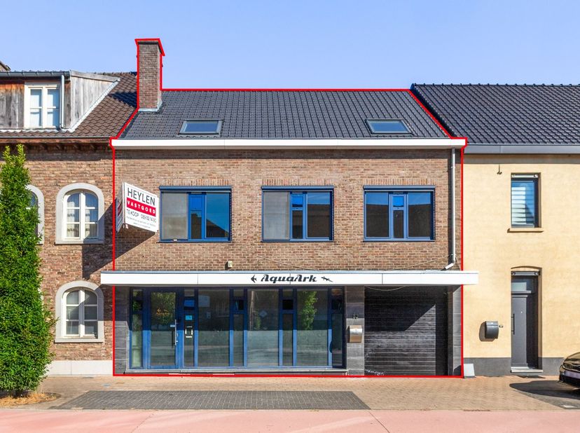 Bedrijfsvastgoed te koop in Maaseikerlaan 13,
                    3680 Maaseik