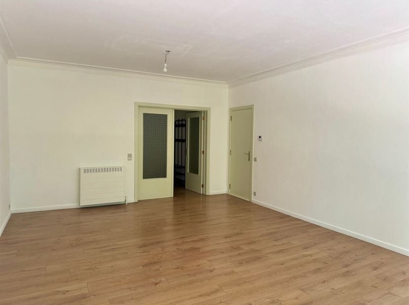 Instapklaar appartement met 2 slaapkamers op een toplocatie in het hart van Lier!<br />
Ligging<br />
Dit instapklare appartement geniet van een uniek