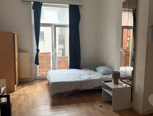                                         Immeuble d'appartements à vendre à Bruxelles, € 725.000
