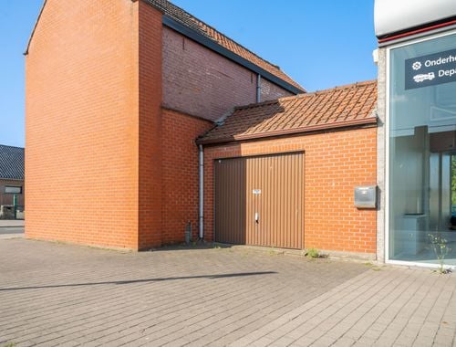                                         Garage te koop in Rekkem, € 40.000
