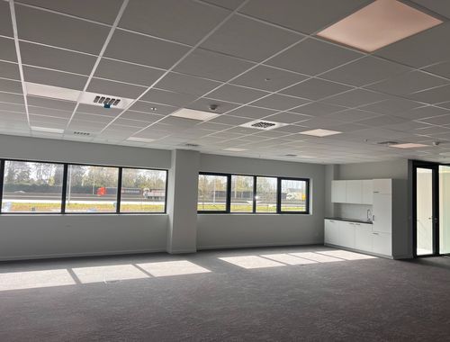                                         Kantoor te huur in Sint-Niklaas, € 1.000

