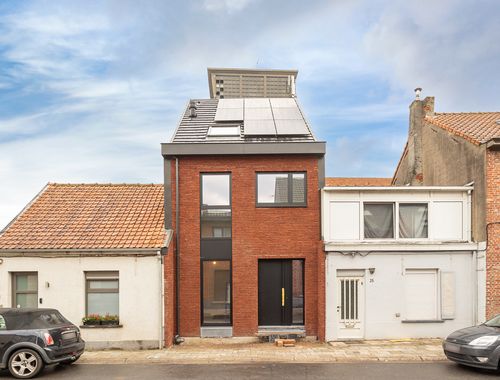                                         Maison à vendre à Sint-Gillis-Waas, € 349.000
