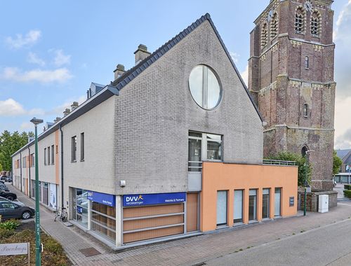                                         Handelszaak te koop in Meeuwen, € 350.000
