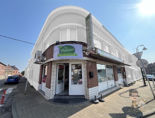                                         Bâtiment commercial à vendre à Châtelineau, € 175.000
