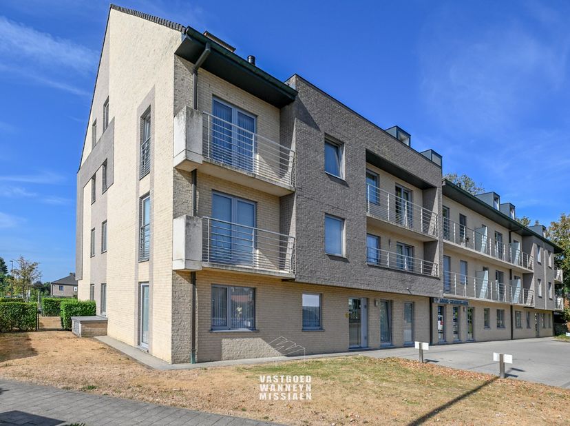 Appartement à vendre à Veldstraat 68 boîte 002,
                    9910 Knesselare