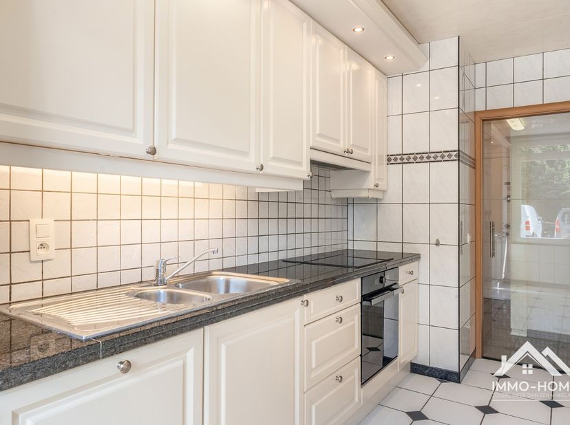 Appartement te koop in Potvlietlaan 1 bus 003,
                    2600 Berchem