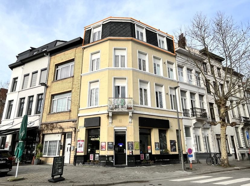 Appartement à louer
                    à 2060 Antwerpen