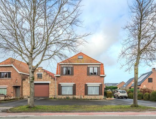                                         Maison à vendre à Jabbeke, € 325.000
