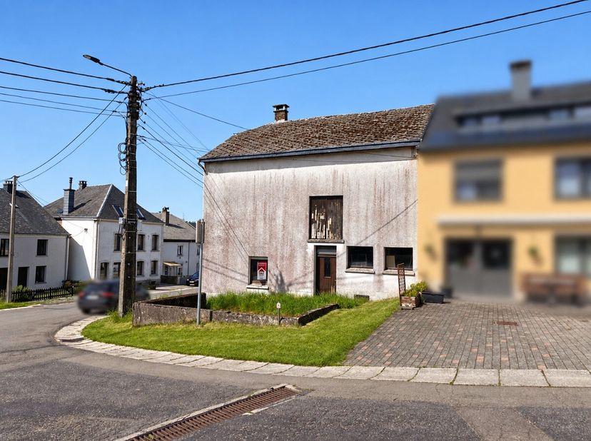 Huis te koop in Rue Grande 12,
                    6812 Suxy
