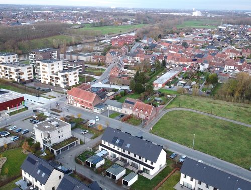                                         Terrain à bâtir à vendre à Lauwe, € 135.000

