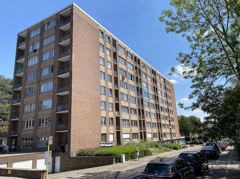 HEVERLEE: Charmant twee-slaapkamer appartement met optionele garagebox (80 euro/maand) <br />
<br />
Dit appartement is gelegen op de 4de verdieping