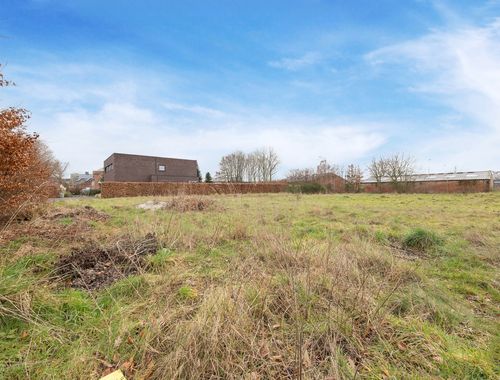                                         Bouwgrond te koop in Weelde, € 360.000
