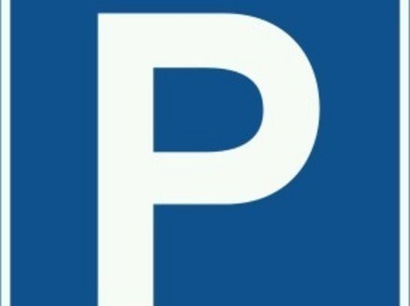 Garagebox te huur in een afgesloten en veilig complex. De huurprijs bedraagt €190 per maand en de garagebox is per direct beschikbaar.&amp;nbsp;Ben je geï