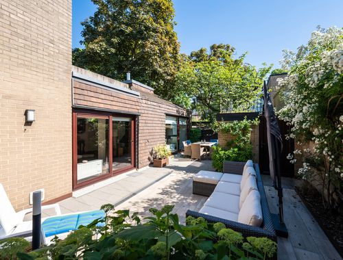                                         Duplex te koop in Louvain-la-Neuve, € 745.000
