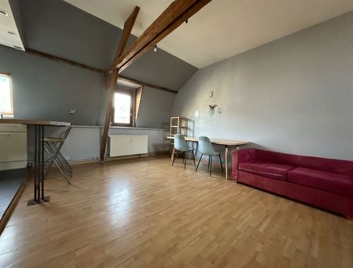                                         Gemengd gebruik te koop in Péruwelz, € 200.000
