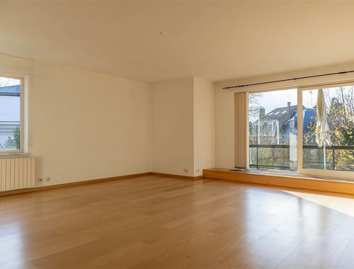                                         Appartement te huur in Ukkel, € 1.650
