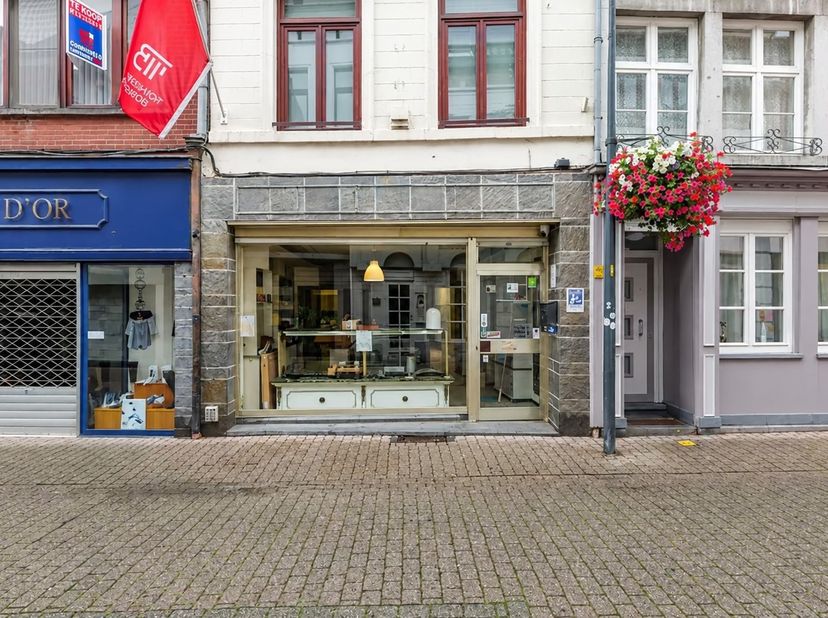 Bedrijfsvastgoed te koop in Sint-Truiderstraat 34,
                    3700 Tongeren