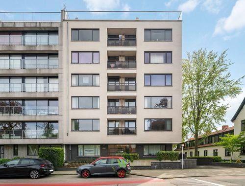                                         Appartement à vendre à Sint-Andries, € 270.000
