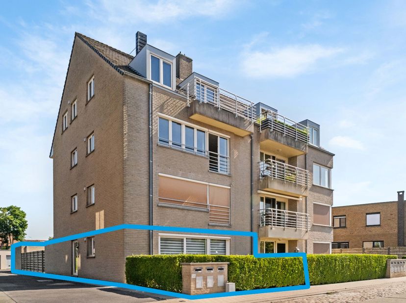 SINT-KRUIS - STARTPRIJS - ENERGIEZUINIG (label B), ASBESTVRIJ, GELIJKSVLOERS APPARTEMENT met PRIVATIEVE TUIN en aankoopmogelijkheid van een aanpalende
