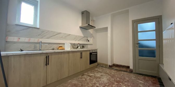 Appartement te huur in Rue Royale 6, 7500 Tournai