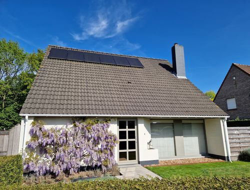                                        Villa à louer à Sint-Denijs-Westrem, € 1.450
