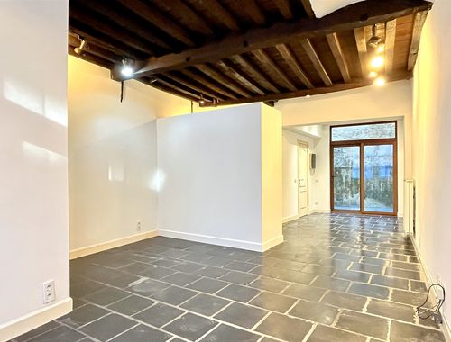                                         Studio met slaaphoek te huur in Antwerpen, € 710

