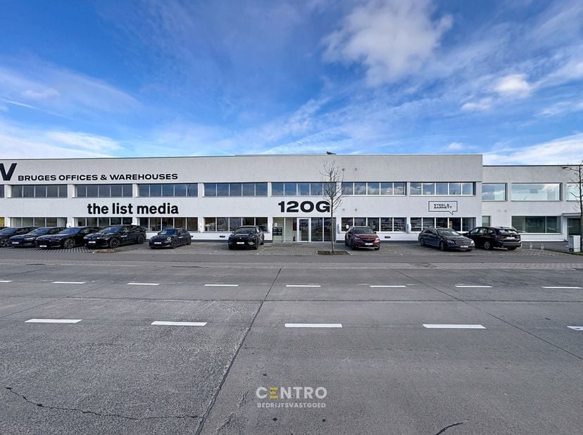 Bien professionnel à vendre
                    à 8000 Brugge