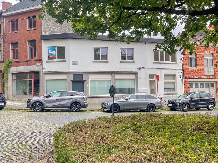 Appartement te koop in Guldensporenlaan 28,
                    8500 Kortrijk