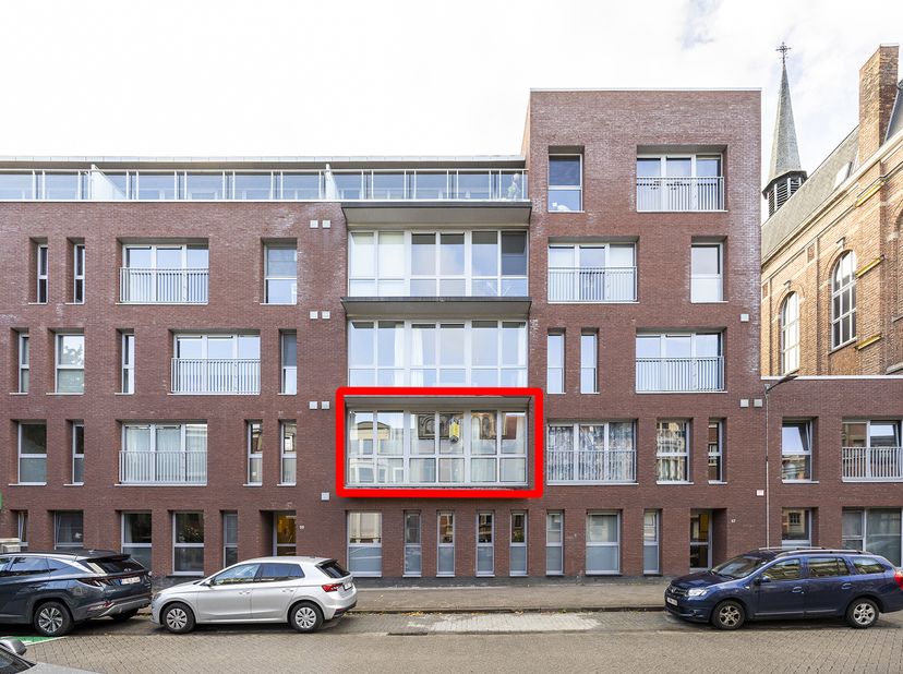 Appartement te koop in Jan Moorkensstraat 99,
                    2600 Berchem
