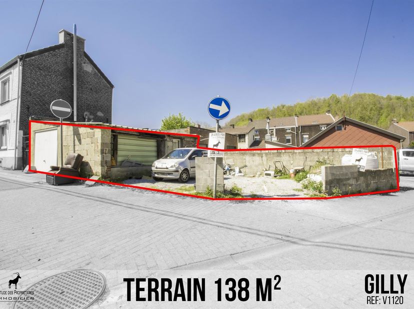 L'&amp;Eacute;tude des Propri&amp;eacute;taires biedt u dit stuk grond met garage aan in GILLY, gemakkelijk bereikbaar via de snelweg en dicht bij alle voorzi