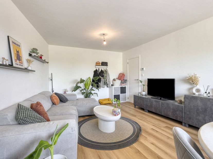 Vous recherchez un appartement de qualité dans un excellent emplacement ? <br />
Cet appartement lumineux offre l'équilibre parfait entre la proximité