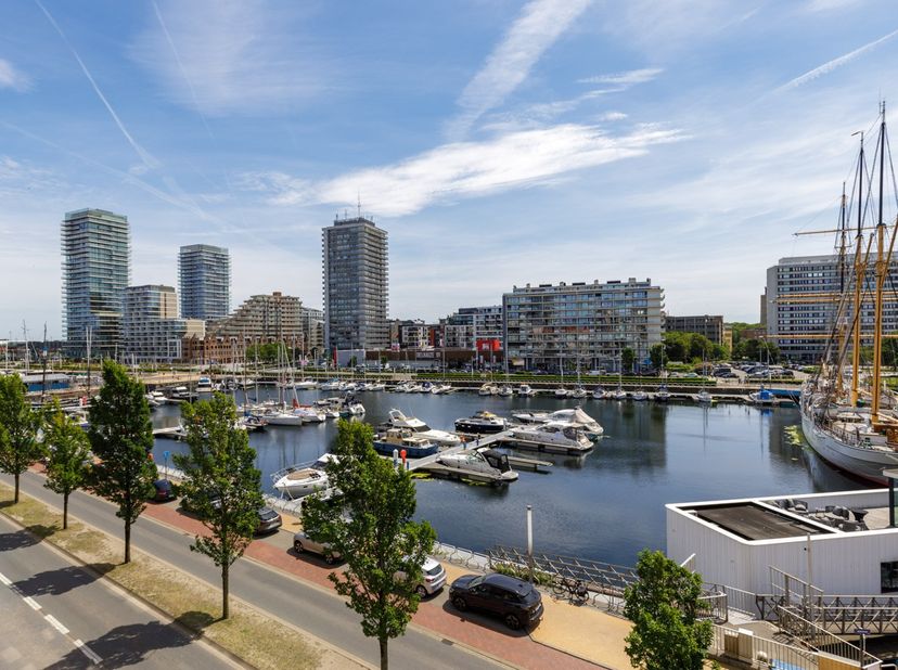 Aan het begin van de Vindictivelaan bevindt zich residentie Columbus, een stijlvolle en herkenbare residentie met haar karaktervolle ronde erkergevel.