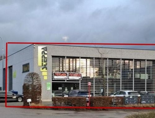                                         Bedrijfsgebouw te huur in Kapellen, € 4.400
