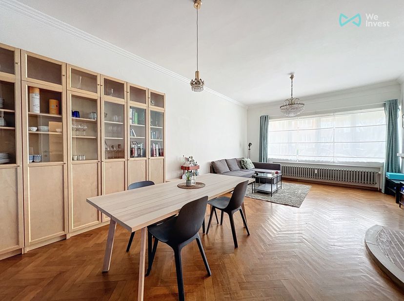 Tél : 0456 87 27 16 / E-mail : juliana.t@weinvest.be<br />
We Invest vous propose en exclusivité ce magnifique appartement de 88m² situé près de l'ULB