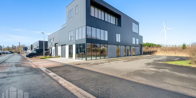 Bien professionnel à louer à Triphonstraat 52, 9060 Zelzate