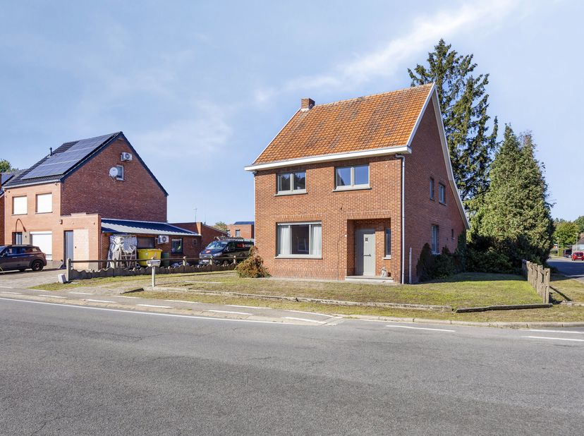 Huis te koop in Kruisberg 26,
                    2480 Dessel